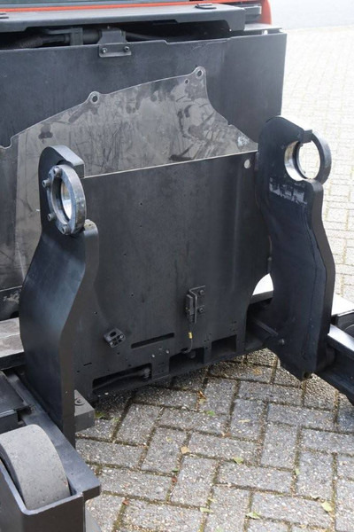 Reach truck BT: picture 12