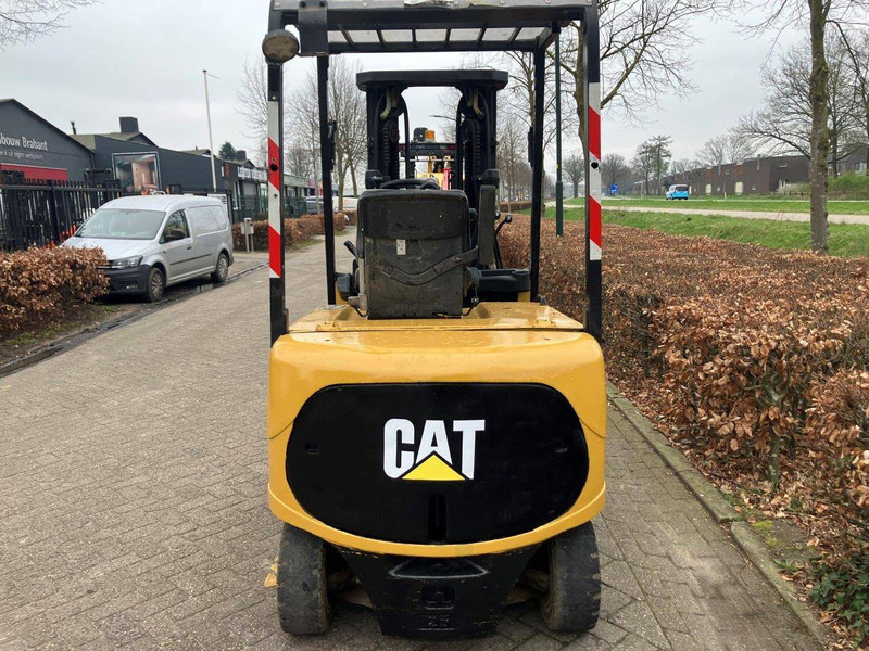 Caterpillar EP25K-PAC - Electric forklift: picture 4 Caterpillar EP25K-PAC - Electric forklift: picture 4