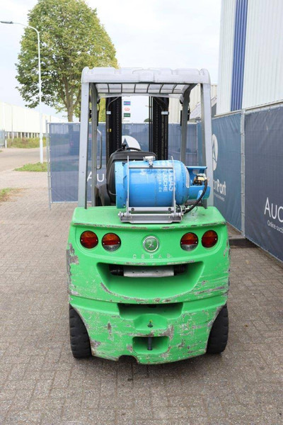 Cesab M325G - LPG forklift: picture 5 Cesab M325G - LPG forklift: picture 5