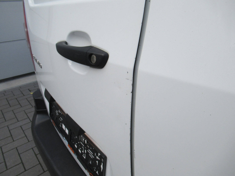Panel van Citroën Berlingo BlueHDi: picture 11