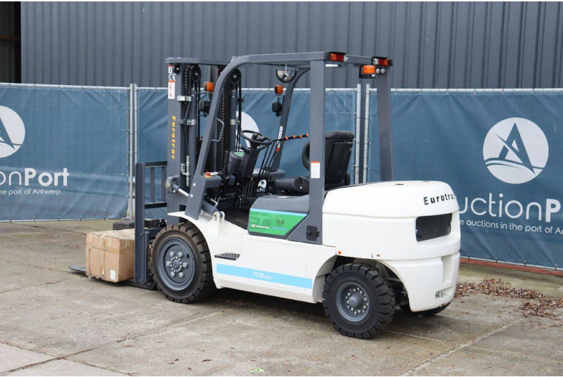 Eurotrac FE30-Eco - Electric forklift: picture 3 Eurotrac FE30-Eco - Electric forklift: picture 3