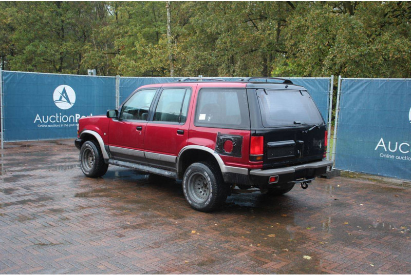 Ford Explorer - SUV: picture 3 Ford Explorer - SUV: picture 3