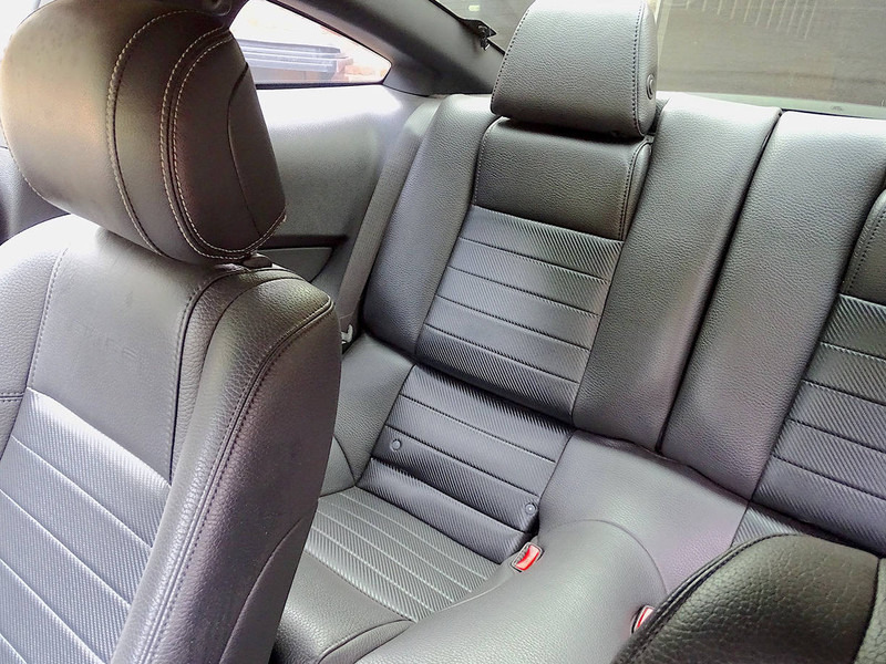 Sedan Ford Mustang GT Boss 302: picture 11