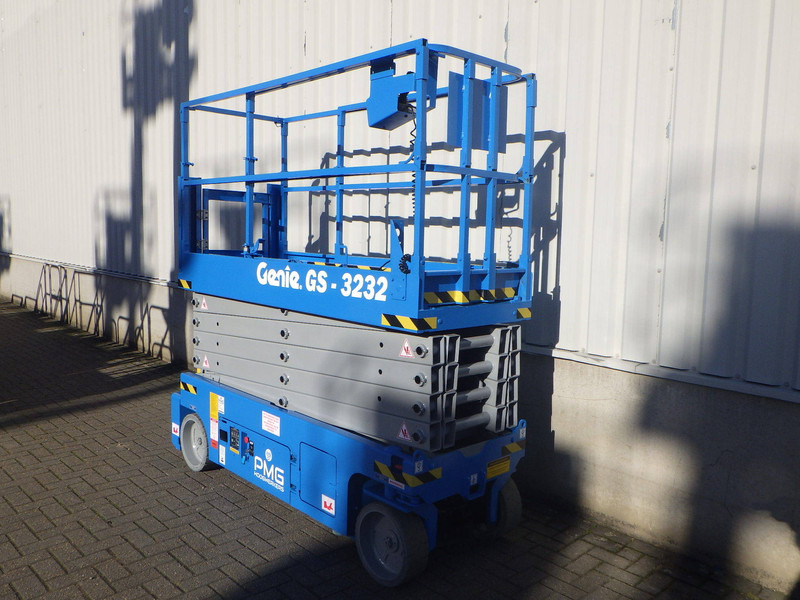Genie GS-3232 - Scissor lift: picture 2 Genie GS-3232 - Scissor lift: picture 2