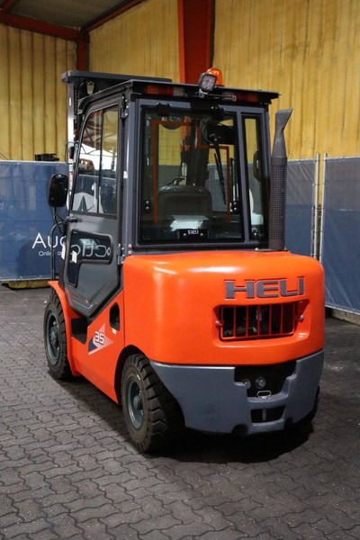 Heli CPCD35 - Diesel forklift: picture 4 Heli CPCD35 - Diesel forklift: picture 4
