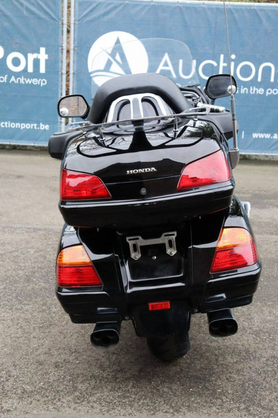 Honda GL1800 - Motorcycle: picture 5 Honda GL1800 - Motorcycle: picture 5