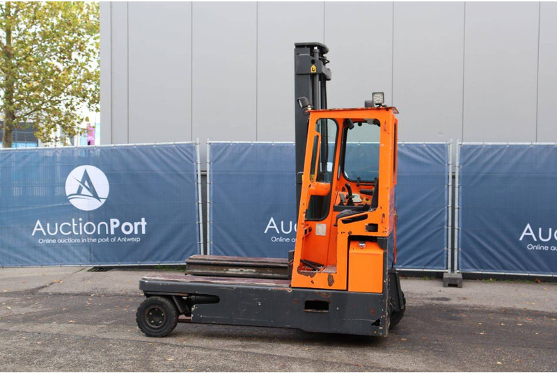 Hubtex DQ30D - Side loader: picture 3 Hubtex DQ30D - Side loader: picture 3