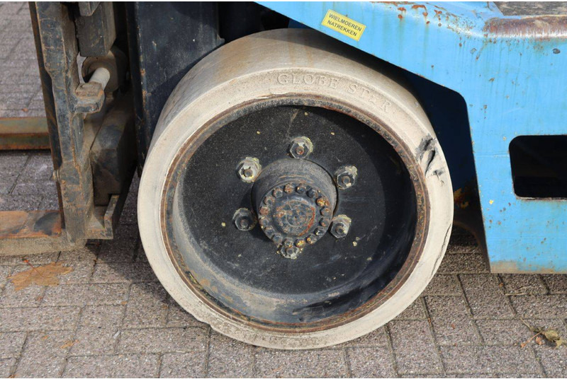 LPG forklift Hyster: picture 15