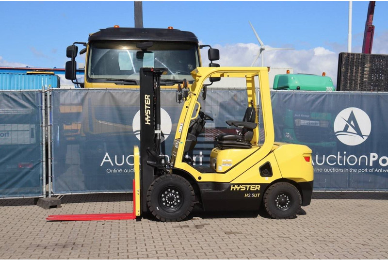 Hyster H2.5UT - Diesel forklift: picture 1 Hyster H2.5UT - Diesel forklift: picture 1