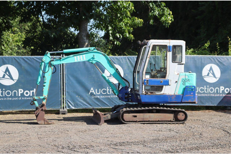 IHI IS30G - Crawler excavator: picture 1 IHI IS30G - Crawler excavator: picture 1