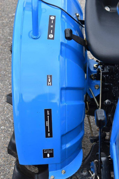 Farm tractor Iseki Tx155F: picture 8