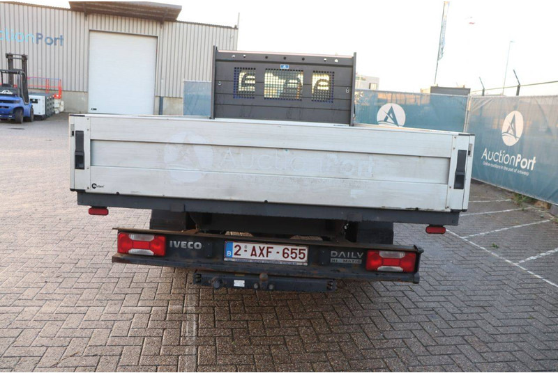 Iveco Daily 35C15 - Car: picture 5 Iveco Daily 35C15 - Car: picture 5