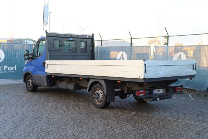 Iveco Daily 35C15 - Car: picture 4 Iveco Daily 35C15 - Car: picture 4