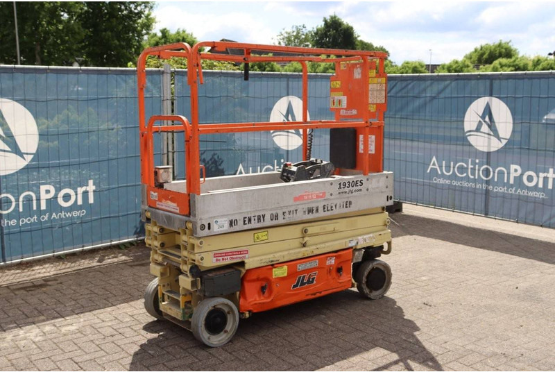 Scissor lift JLG 1930ES: picture 9