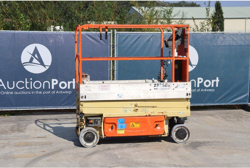 JLG 1930ES - Scissor lift: picture 1 JLG 1930ES - Scissor lift: picture 1