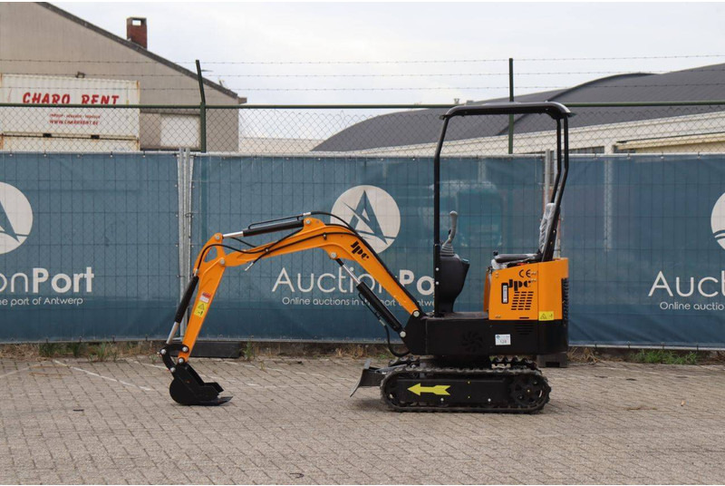 JPC HT12 - Mini excavator: picture 2 JPC HT12 - Mini excavator: picture 2