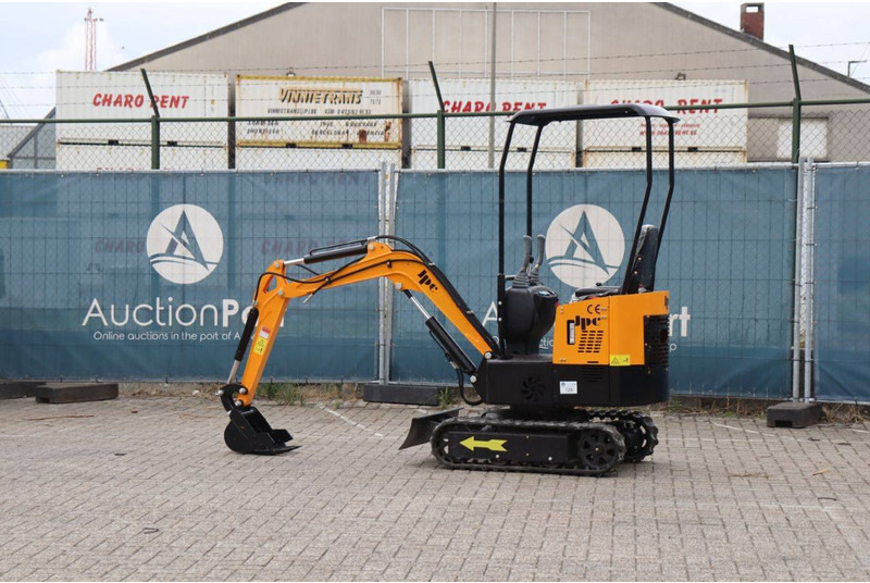 JPC HT12 - Mini excavator: picture 3 JPC HT12 - Mini excavator: picture 3