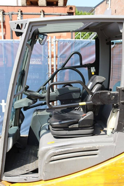 Electric forklift Jungheinrich EFG 316: picture 20