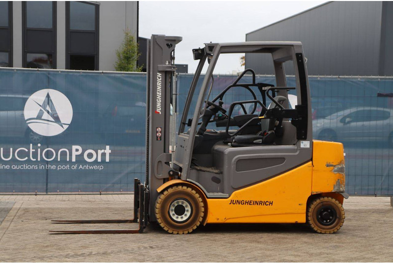 Jungheinrich EFG 425S - Electric forklift: picture 1 Jungheinrich EFG 425S - Electric forklift: picture 1