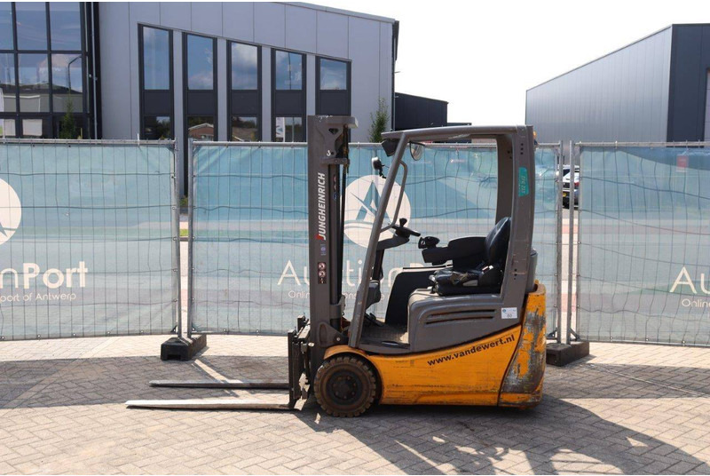 Jungheinrich EFG215 - Electric forklift: picture 2 Jungheinrich EFG215 - Electric forklift: picture 2