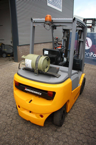 Jungheinrich TFG 425 - LPG forklift: picture 5 Jungheinrich TFG 425 - LPG forklift: picture 5