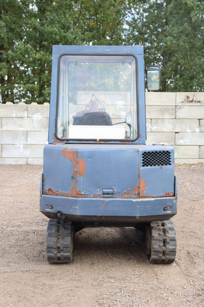Komatsu PC10-6 - Crawler excavator: picture 5 Komatsu PC10-6 - Crawler excavator: picture 5