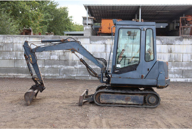 Komatsu PC10-6 - Crawler excavator: picture 2 Komatsu PC10-6 - Crawler excavator: picture 2