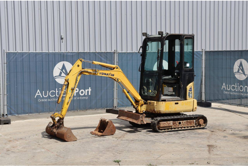 Mini excavator Komatsu PC18MR: picture 9
