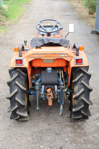 Kubota B1-14 Bulltra - Farm tractor: picture 5 Kubota B1-14 Bulltra - Farm tractor: picture 5