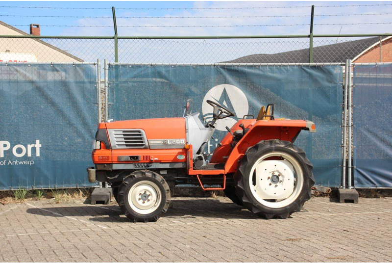 Kubota GL200 - Farm tractor: picture 1 Kubota GL200 - Farm tractor: picture 1