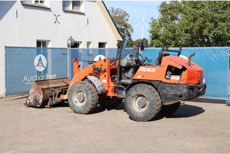 Kubota R065 - Wheel loader: picture 3 Kubota R065 - Wheel loader: picture 3