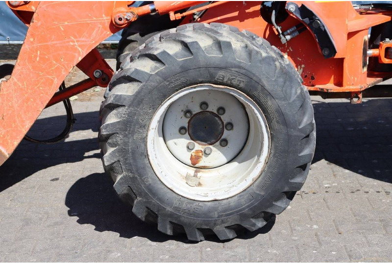 Wheel loader Kubota R520NH: picture 16