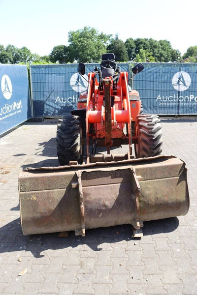 Wheel loader Kubota R520NH: picture 8