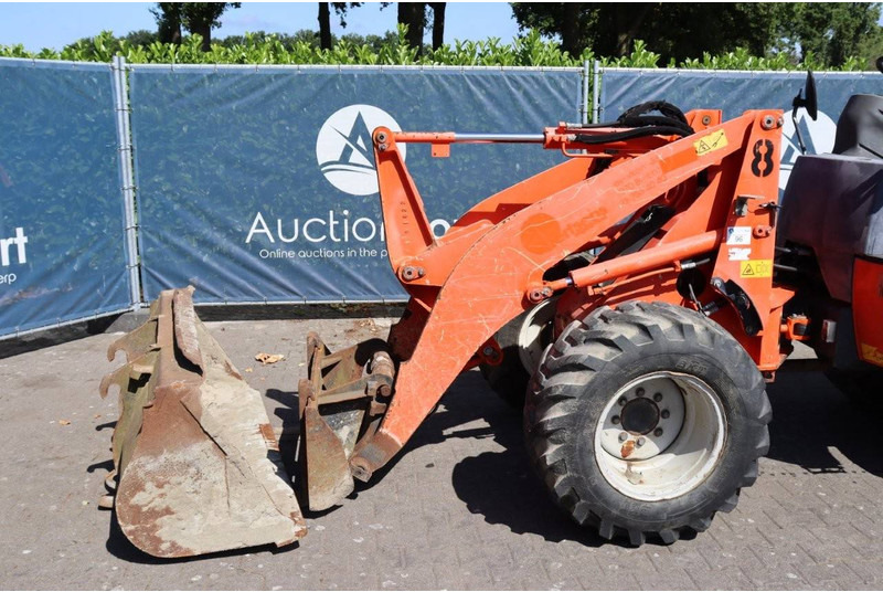 Wheel loader Kubota R520NH: picture 10