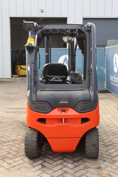 Linde E25-01 - Electric forklift: picture 5 Linde E25-01 - Electric forklift: picture 5