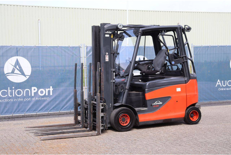 Electric forklift Linde E25HL-01/600: picture 10