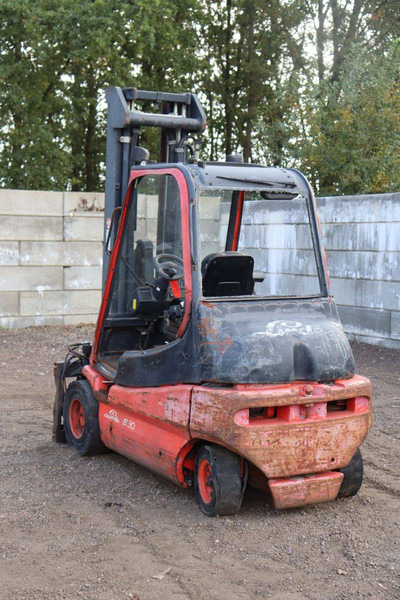 Linde E30-02 - Electric forklift: picture 4 Linde E30-02 - Electric forklift: picture 4