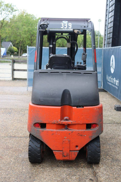 Linde E30 - Electric forklift: picture 5 Linde E30 - Electric forklift: picture 5