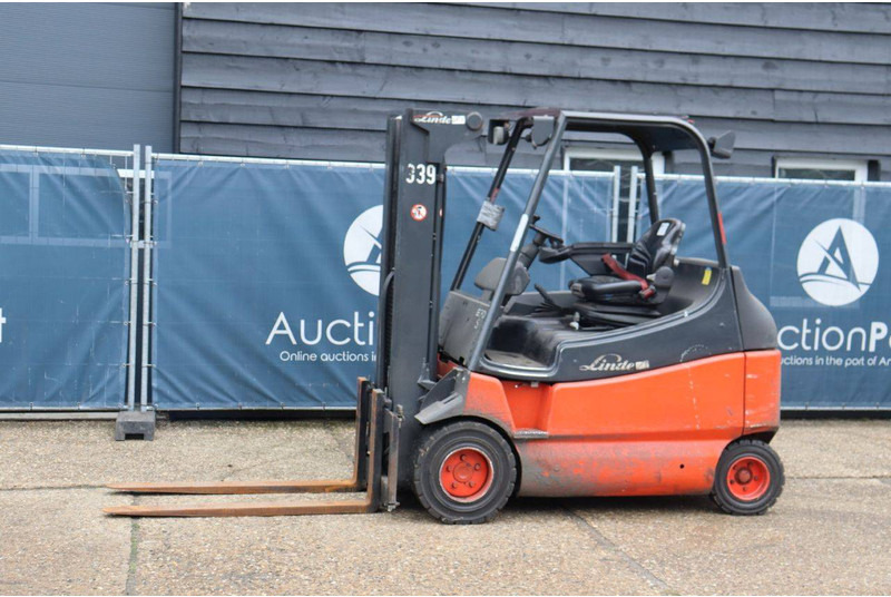 Linde E30 - Electric forklift: picture 1 Linde E30 - Electric forklift: picture 1