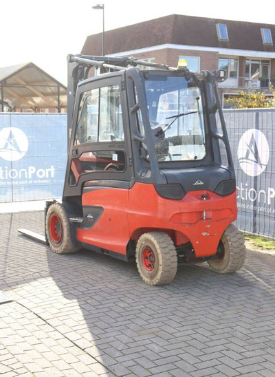 Linde E45HL-01/600 - Electric forklift: picture 4 Linde E45HL-01/600 - Electric forklift: picture 4
