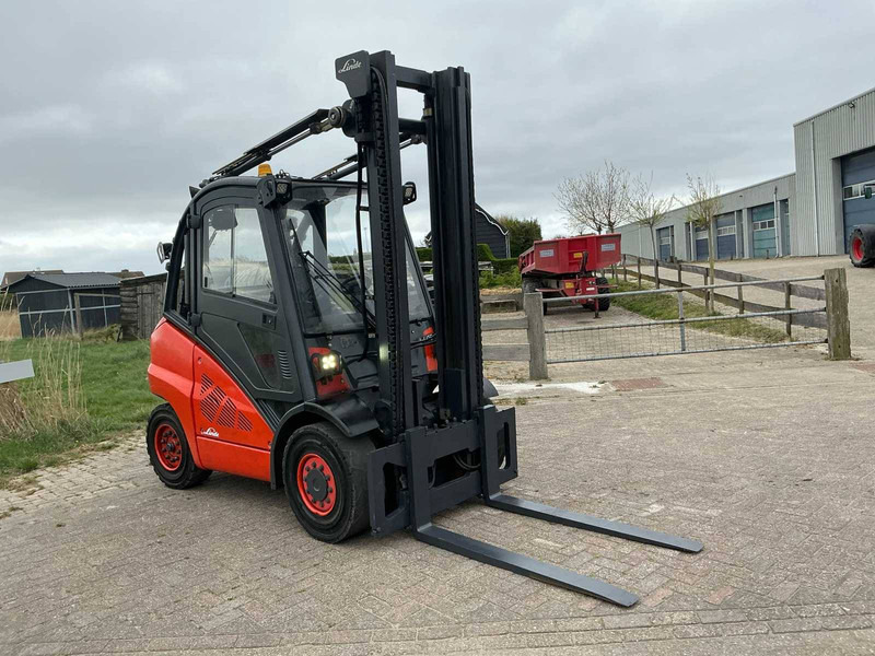 Linde H45T - LPG forklift: picture 5 Linde H45T - LPG forklift: picture 5