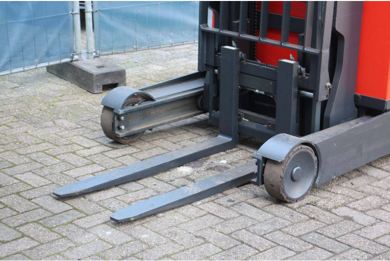 Electric forklift Linde R14B-01: picture 9