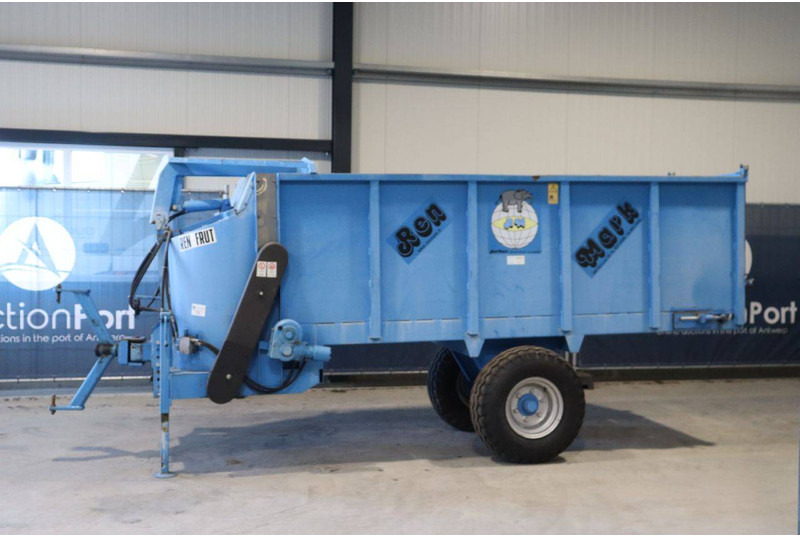 MARK R301 - Manure spreader: picture 2 MARK R301 - Manure spreader: picture 2