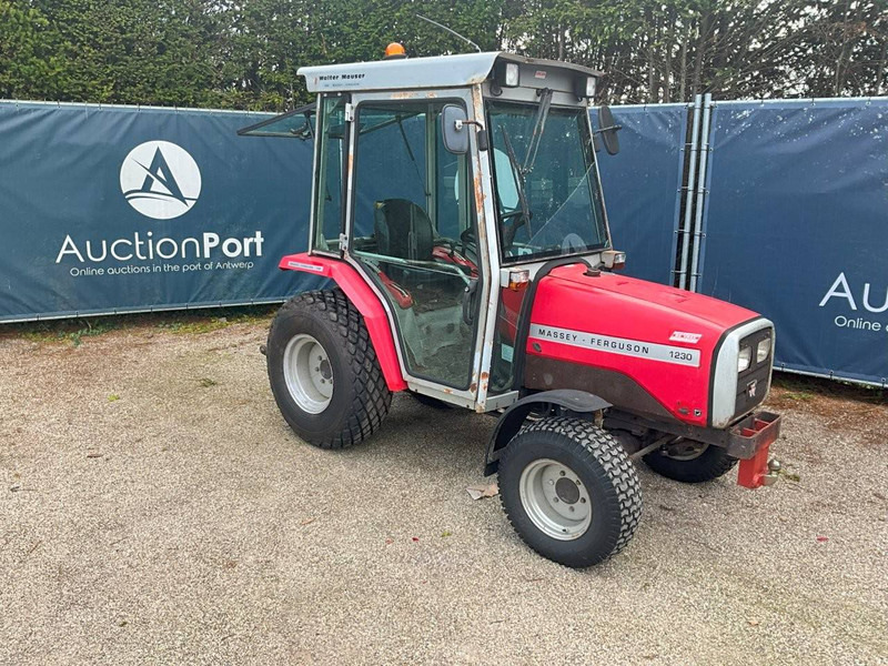 Massey Ferguson 1230 - Farm tractor: picture 2 Massey Ferguson 1230 - Farm tractor: picture 2