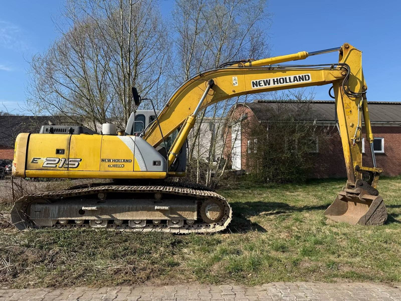 New Holland E215 - Crawler excavator: picture 1 New Holland E215 - Crawler excavator: picture 1