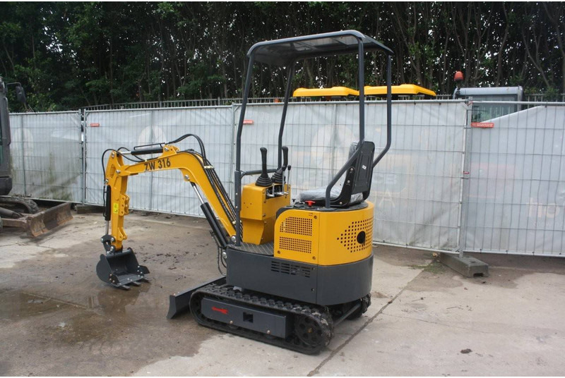 Newkrick ZW316 - Mini excavator: picture 3 Newkrick ZW316 - Mini excavator: picture 3