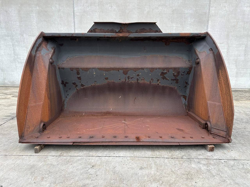 Onbekend L220G - Bucket: picture 1 Onbekend L220G - Bucket: picture 1