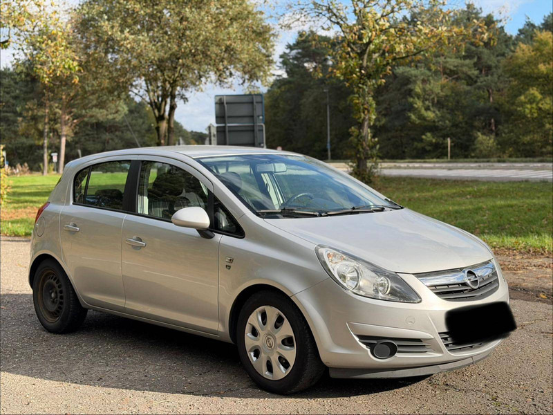 Opel Corsa 1.3 CDTI - Sedan: picture 4 Opel Corsa 1.3 CDTI - Sedan: picture 4