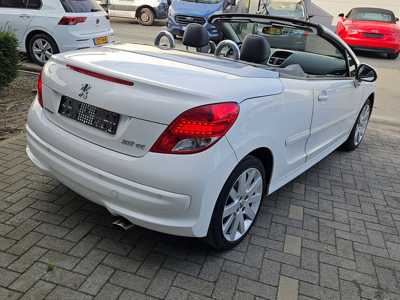 Peugeot 207 CC 1.6 VTI - Sedan: picture 3 Peugeot 207 CC 1.6 VTI - Sedan: picture 3