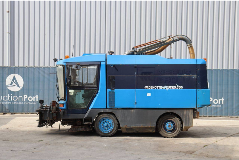 Ravo 5002 SI - Road sweeper: picture 2 Ravo 5002 SI - Road sweeper: picture 2
